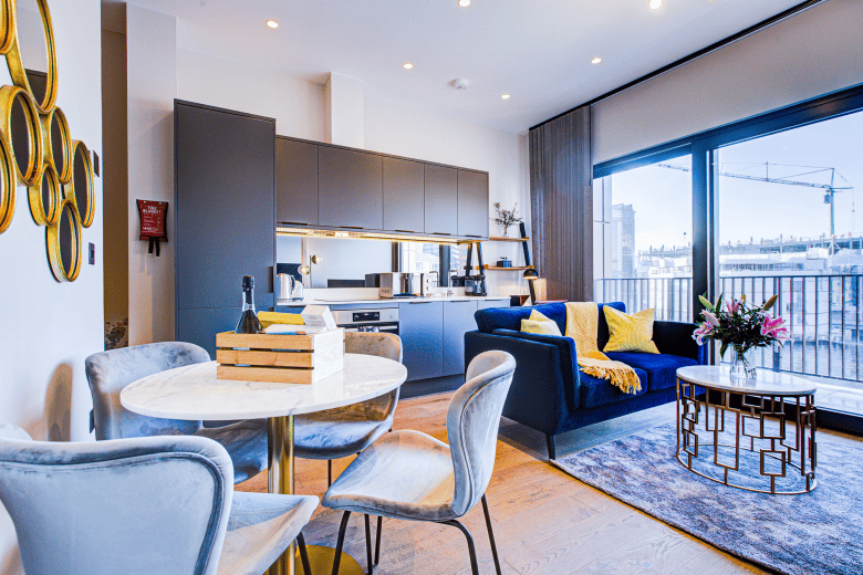 Canary Wharf Serviced Apartments – Luxury Short Lets (2025 Guide)